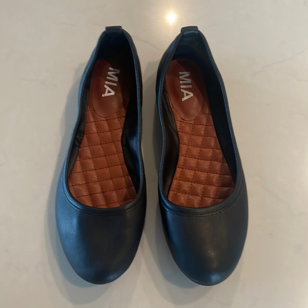 Black Ballet Flats by MIA